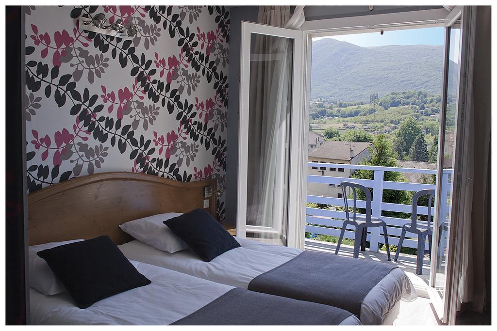 Logis Hotel Restaurant Le Castel Fleuri Saint-Jean-en-Royans Εξωτερικό φωτογραφία