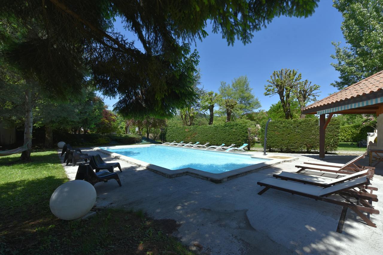 Logis Hotel Restaurant Le Castel Fleuri Saint-Jean-en-Royans Εξωτερικό φωτογραφία