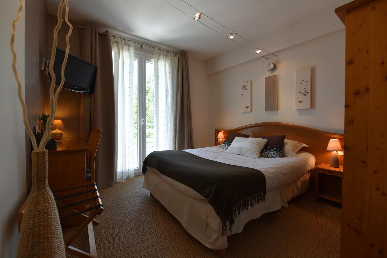Logis Hotel Restaurant Le Castel Fleuri Saint-Jean-en-Royans Εξωτερικό φωτογραφία