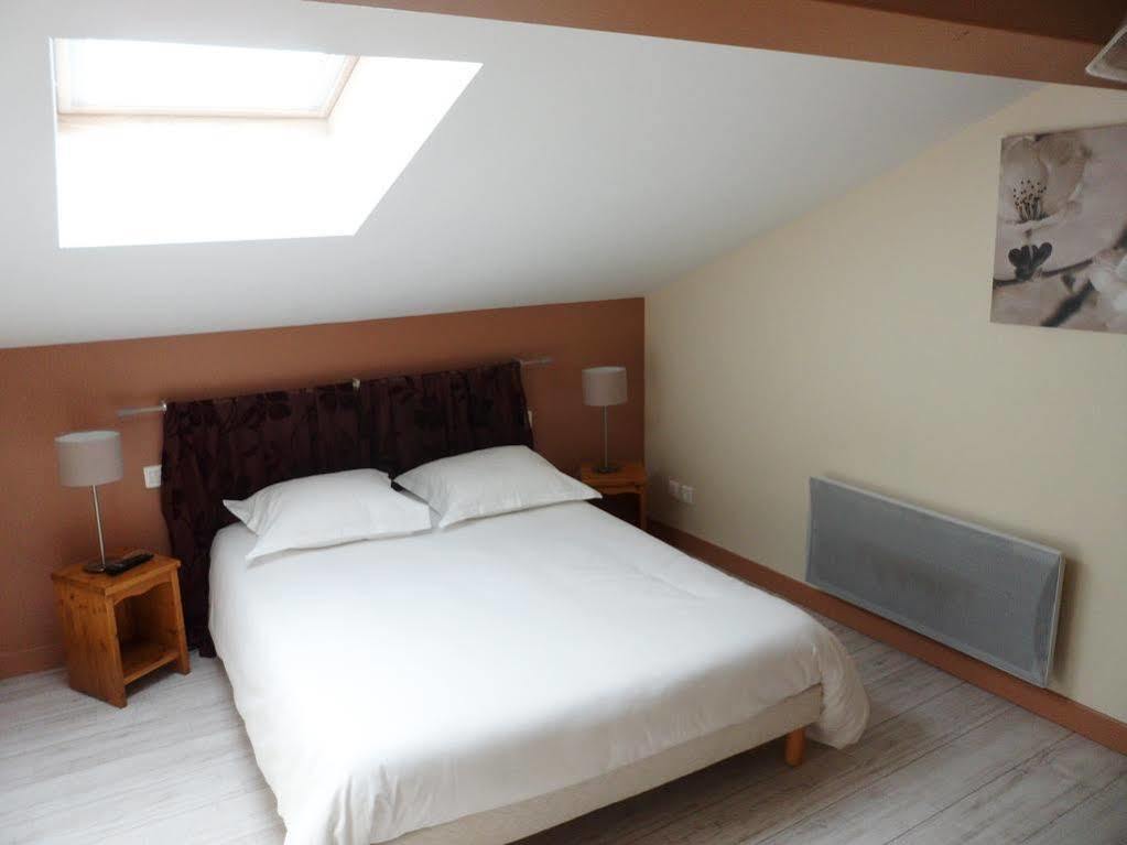 Logis Hotel Restaurant Le Castel Fleuri Saint-Jean-en-Royans Εξωτερικό φωτογραφία