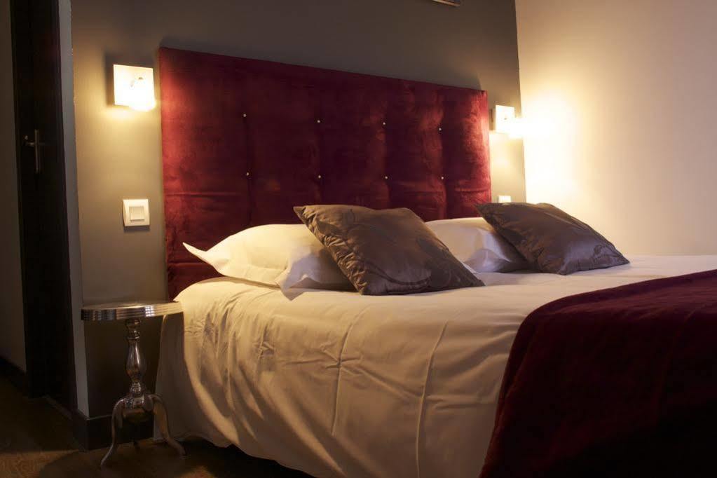 Logis Hotel Restaurant Le Castel Fleuri Saint-Jean-en-Royans Εξωτερικό φωτογραφία