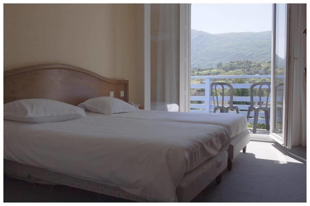 Logis Hotel Restaurant Le Castel Fleuri Saint-Jean-en-Royans Εξωτερικό φωτογραφία