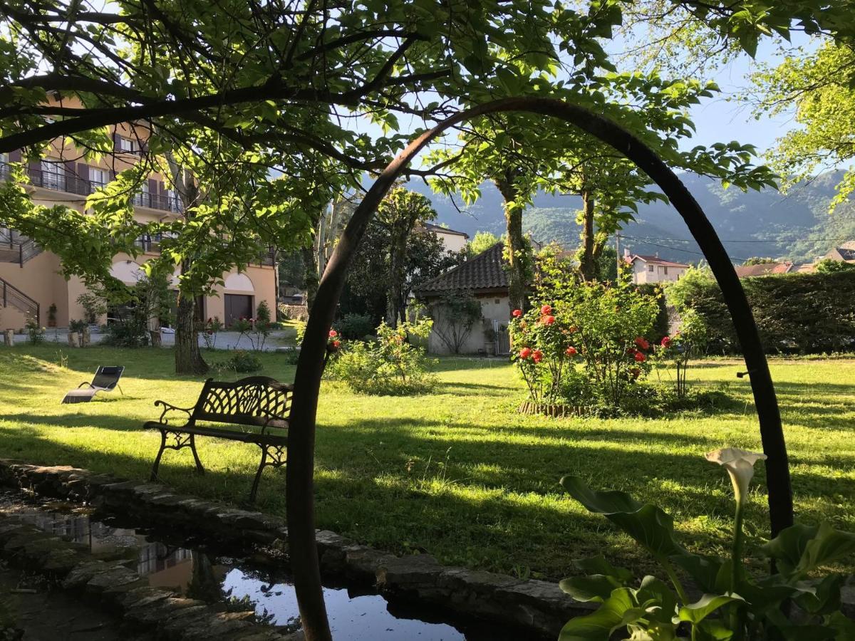 Logis Hotel Restaurant Le Castel Fleuri Saint-Jean-en-Royans Εξωτερικό φωτογραφία